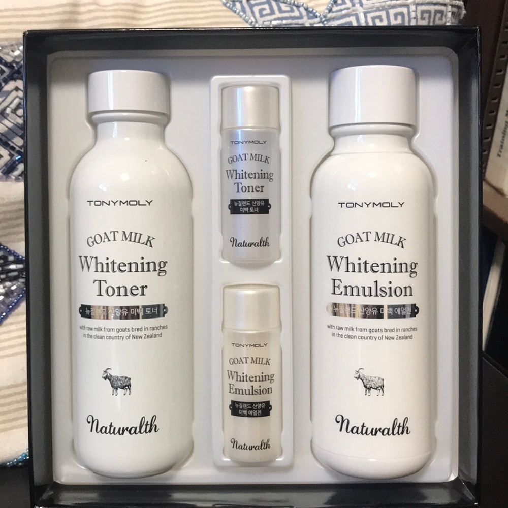 TONYMOLY Naturalth Goat Milk Whitening Skin Care